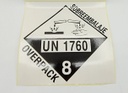 ETIQUETA BOBINA 150X150 MM CLASE 8+  UN 1760+ SOBREEMBALAJE/OVERPACK